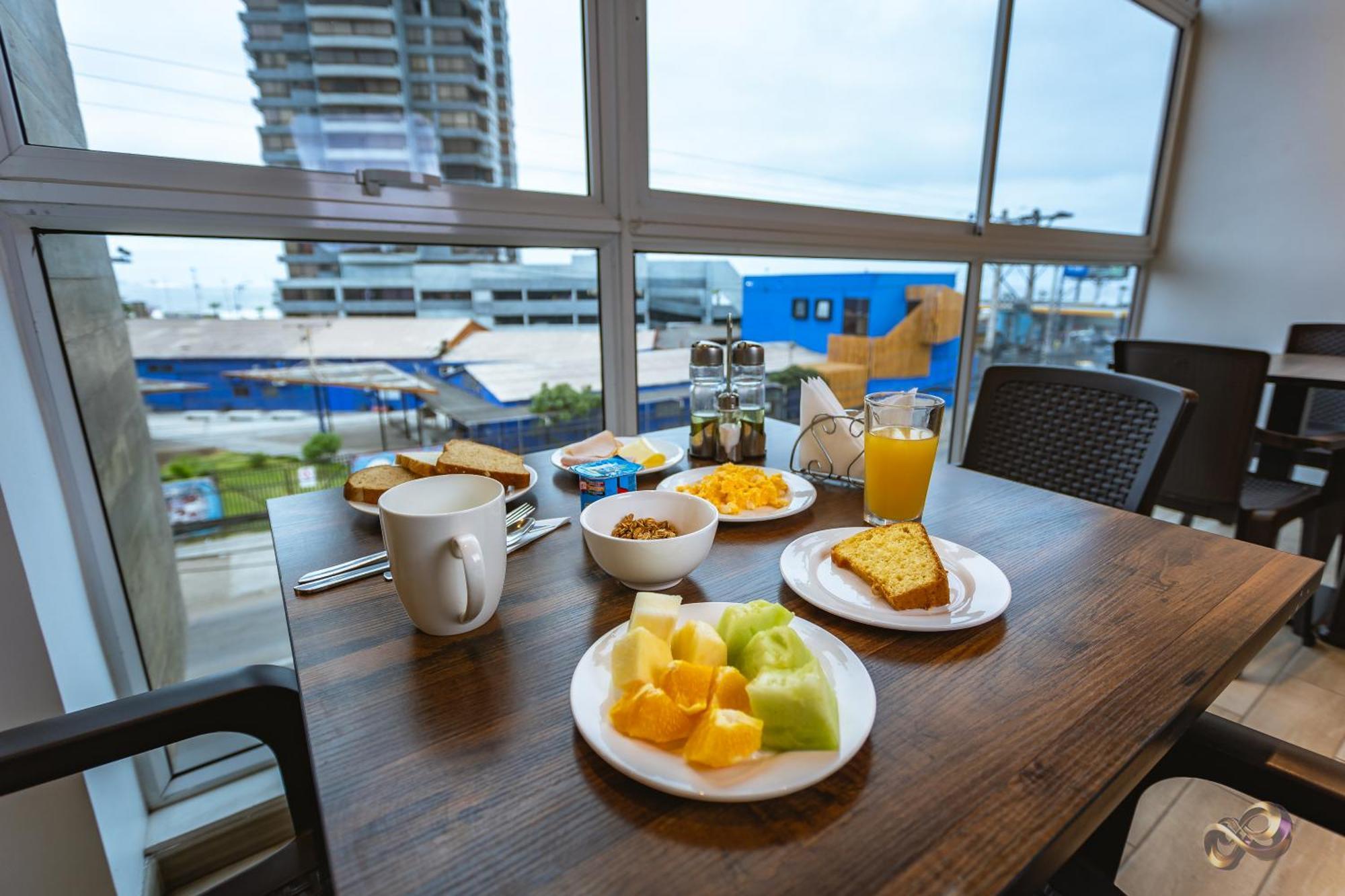 Vistara Suites Iquique Exteriör bild